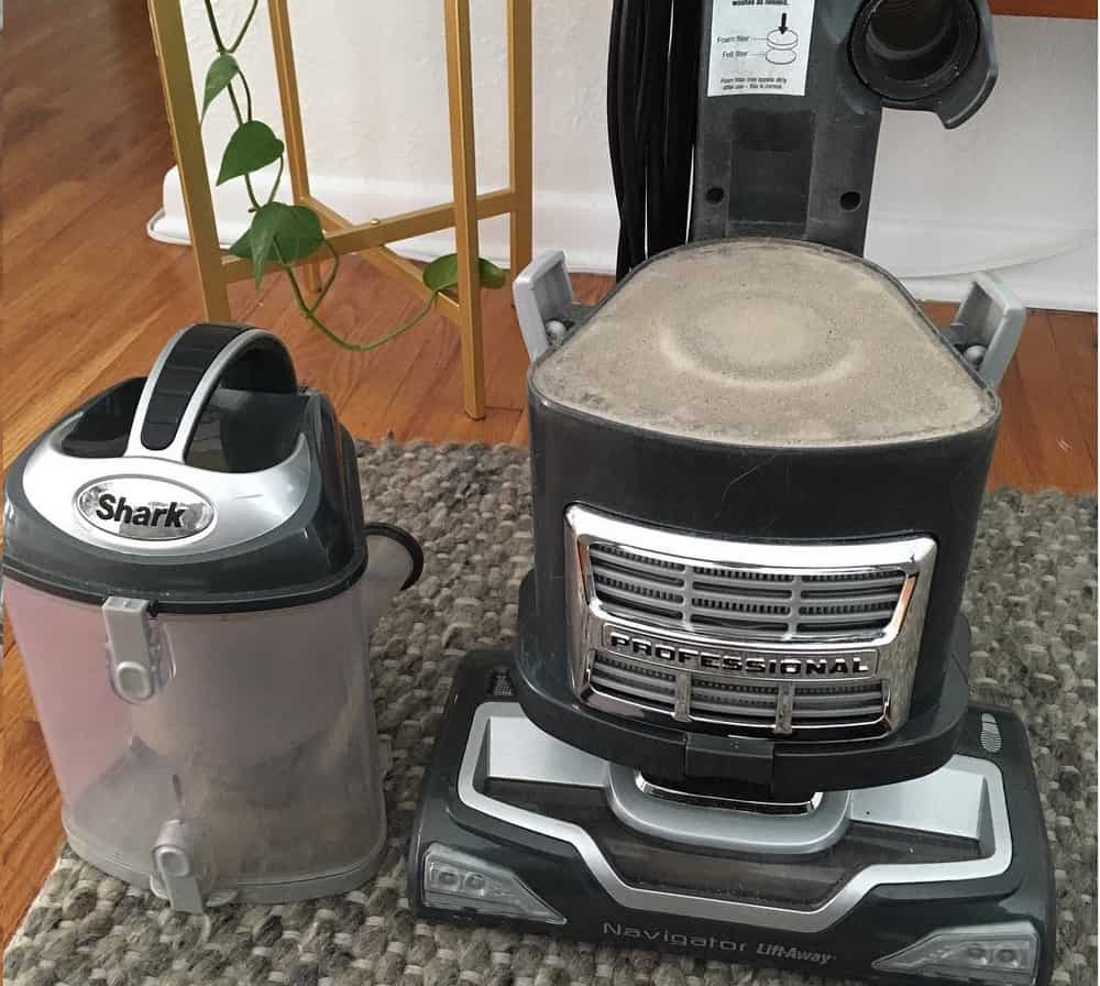 How to Clean Shark Vacuum Filter? 