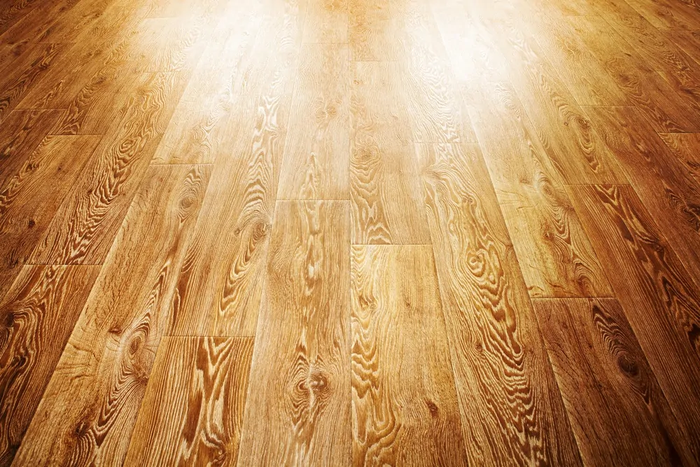 How To Clean Vinyl Floors 4 Easy Steps, How To Remove Vinyl Tiles From Wooden Floor