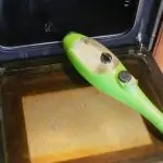 Steam cleaning the oven