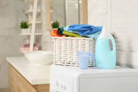 Doing laundry with green laundry detergents