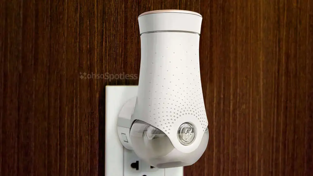 Photo of the Glade PlugIns Air Freshener Warmer