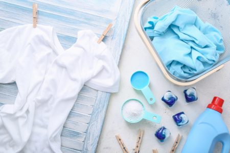 Doing laundry with different types of detergents