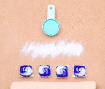 Different types of detergetns: Powder, Liquid, Pods