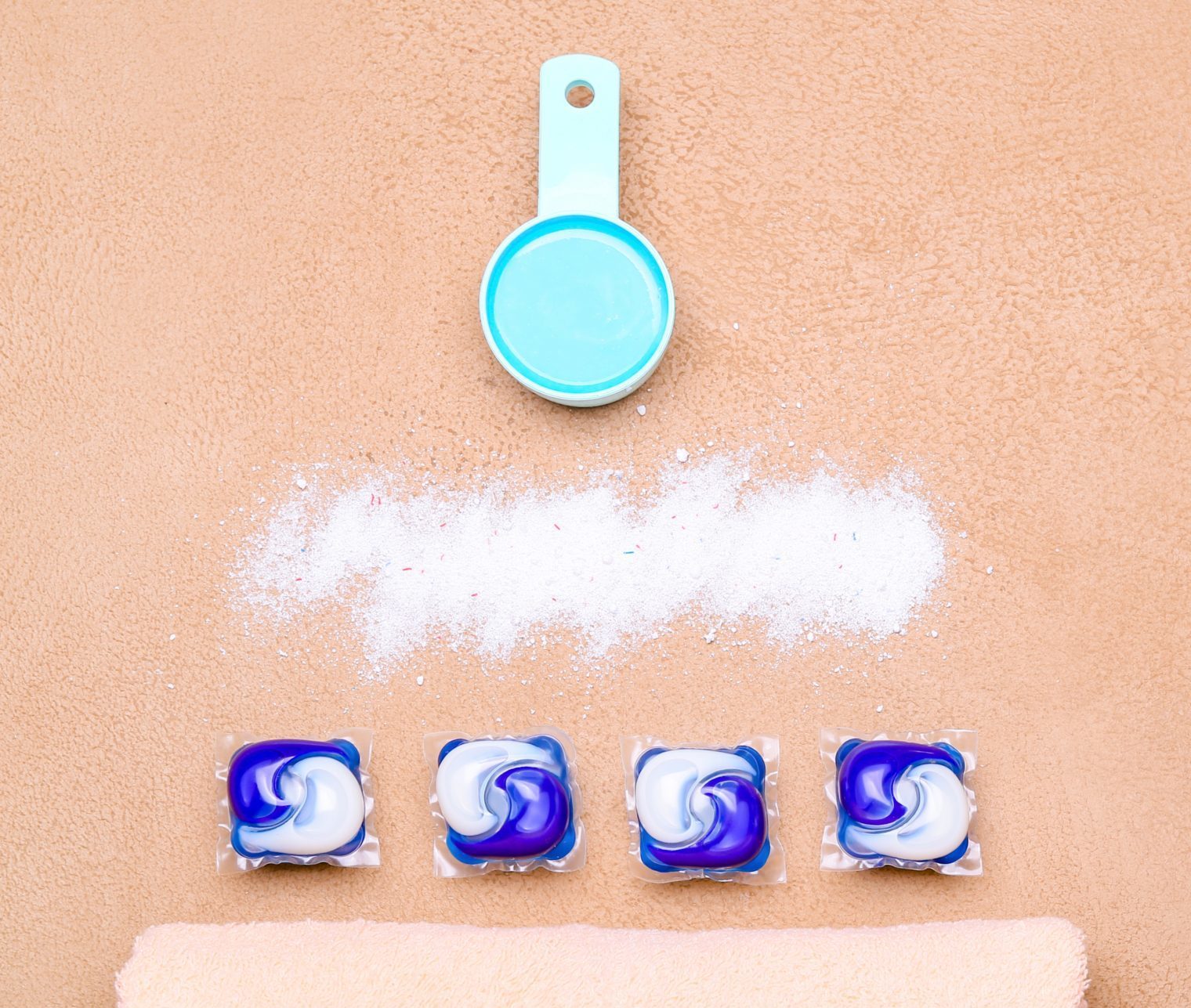Different types of detergetns: Powder, Liquid, Pods