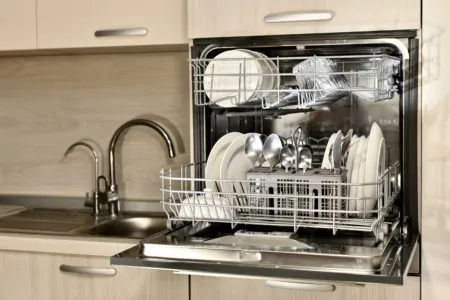 Countertop dishwasher