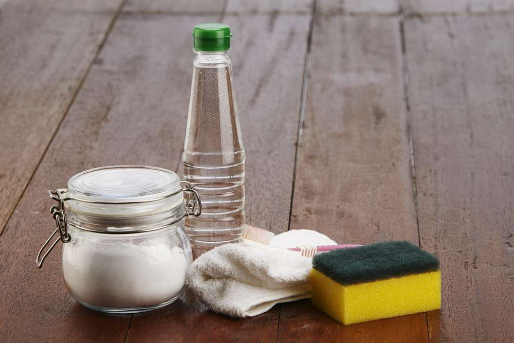 Cleaning agent baking soda with vinegar