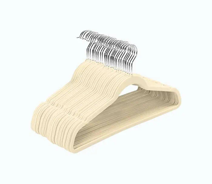 Product Image of the Utopia Home Premium Non-Slip Velvet Hangers